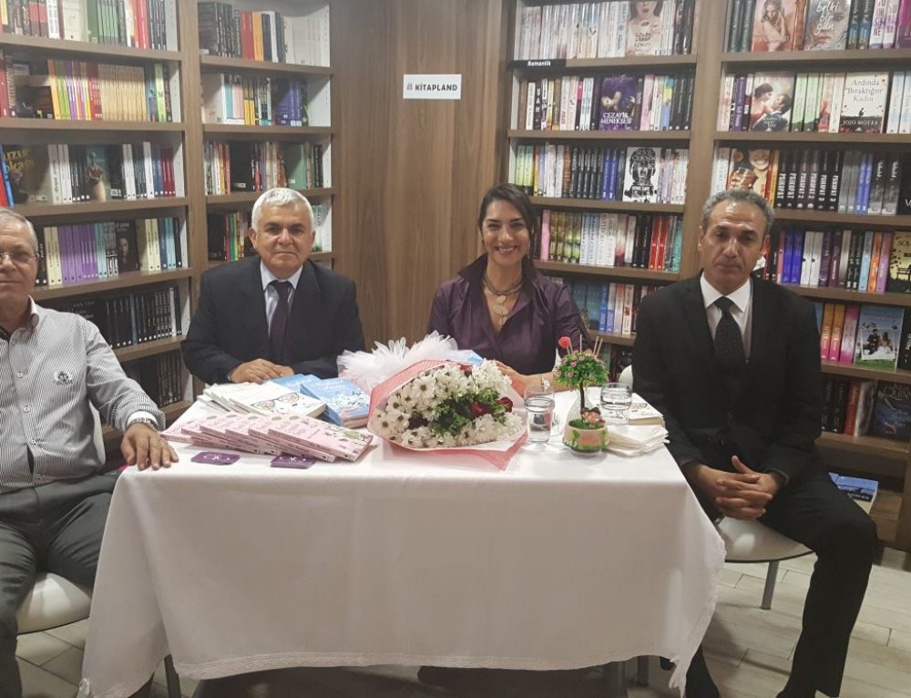 28 Kasım 2017’de Adana Kitap Land’de Mutluluğa İmza Attık